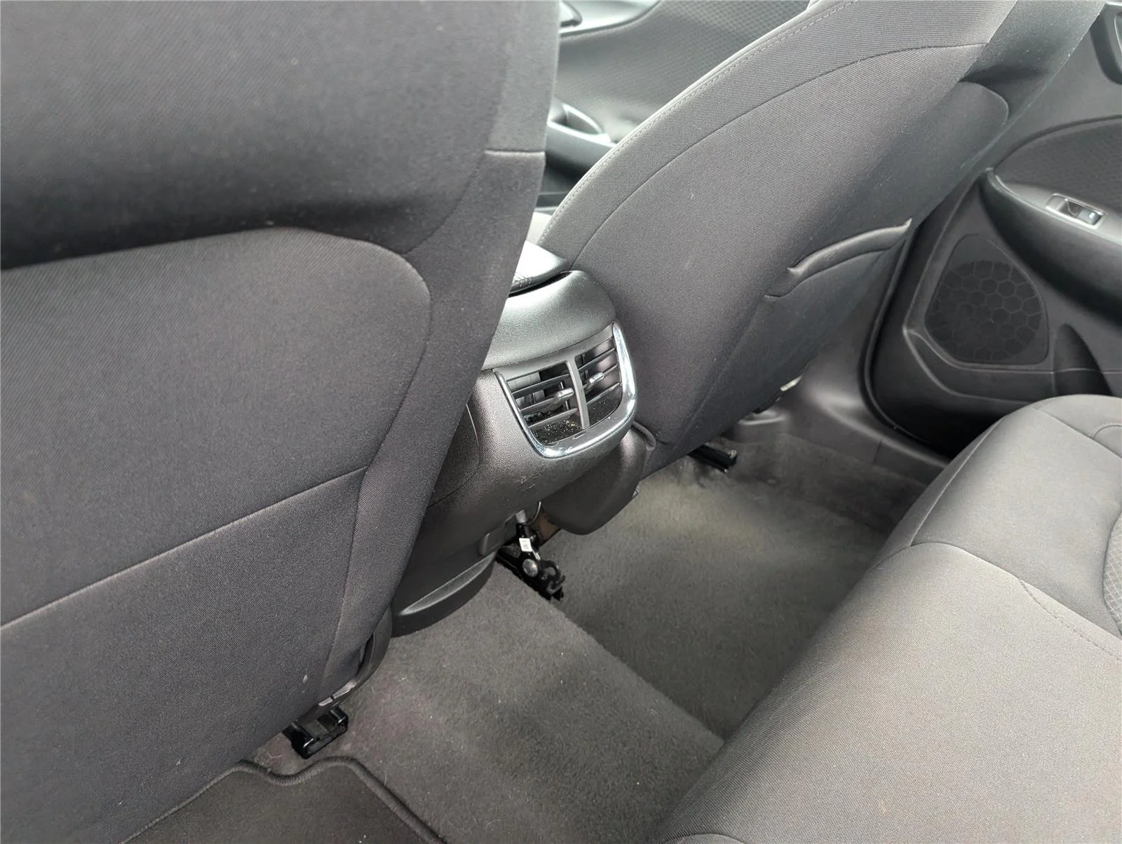 Used 2024 Sterling Gray Metallic Chevrolet 1LT image 30