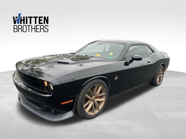 2016 Dodge Challenger Scat Pack's photo