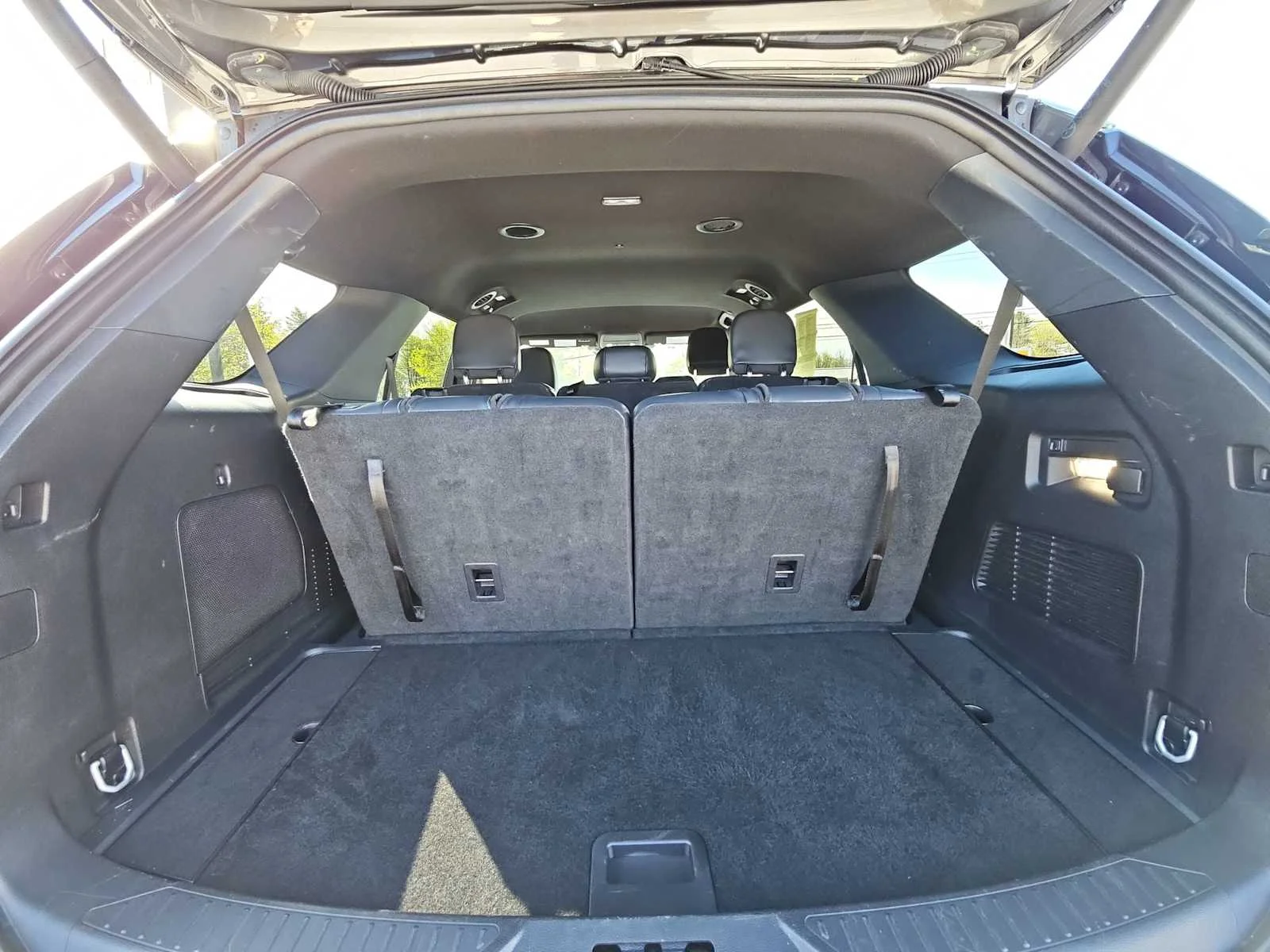 Used 2025 Carbonized Gray Ford ST-Line image 16