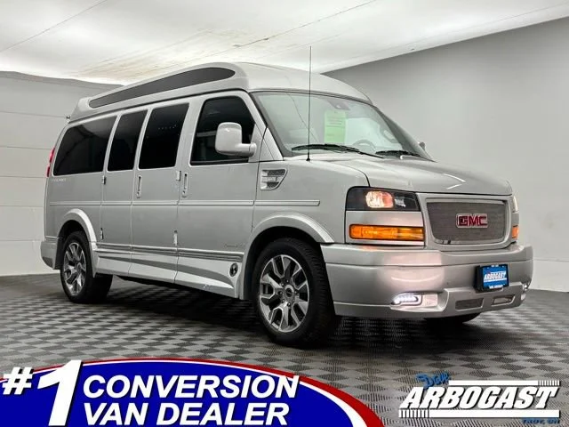 2025 GMC Savana 2500's photo
