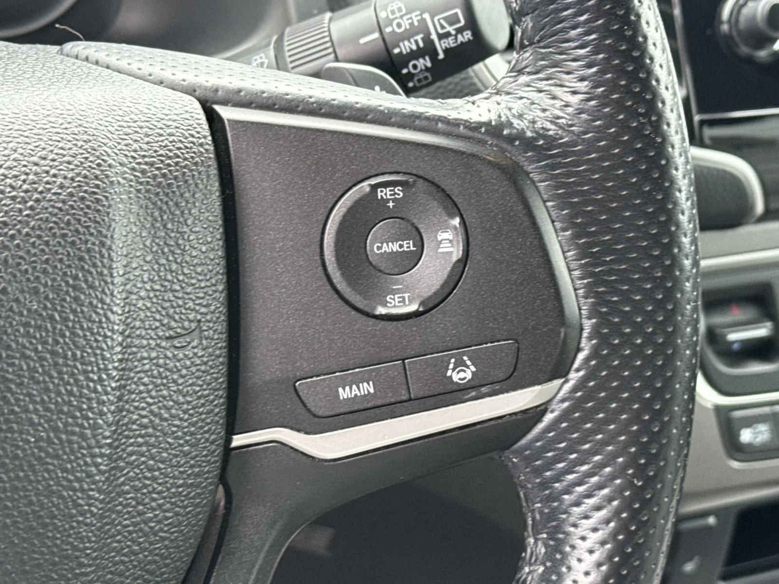 Used 2020 Blue Honda EX-L image 24