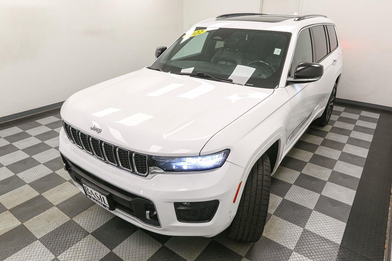 Used 2022 Bright White Clearcoat Jeep Overland image 6