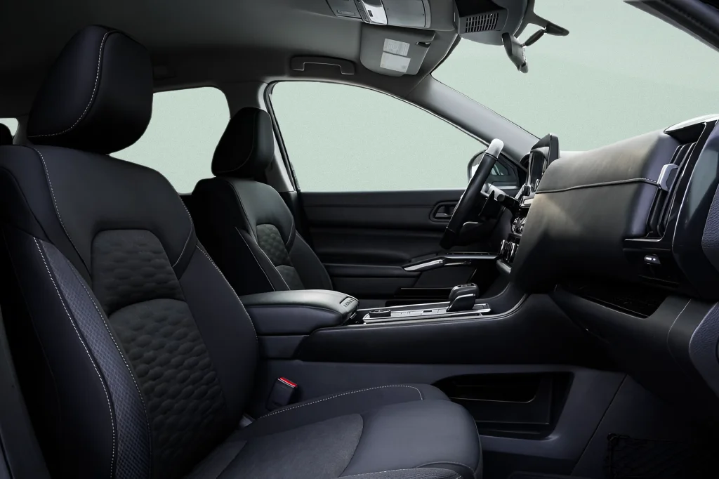 2024 Nissan Pathfinder SV - Photo 59