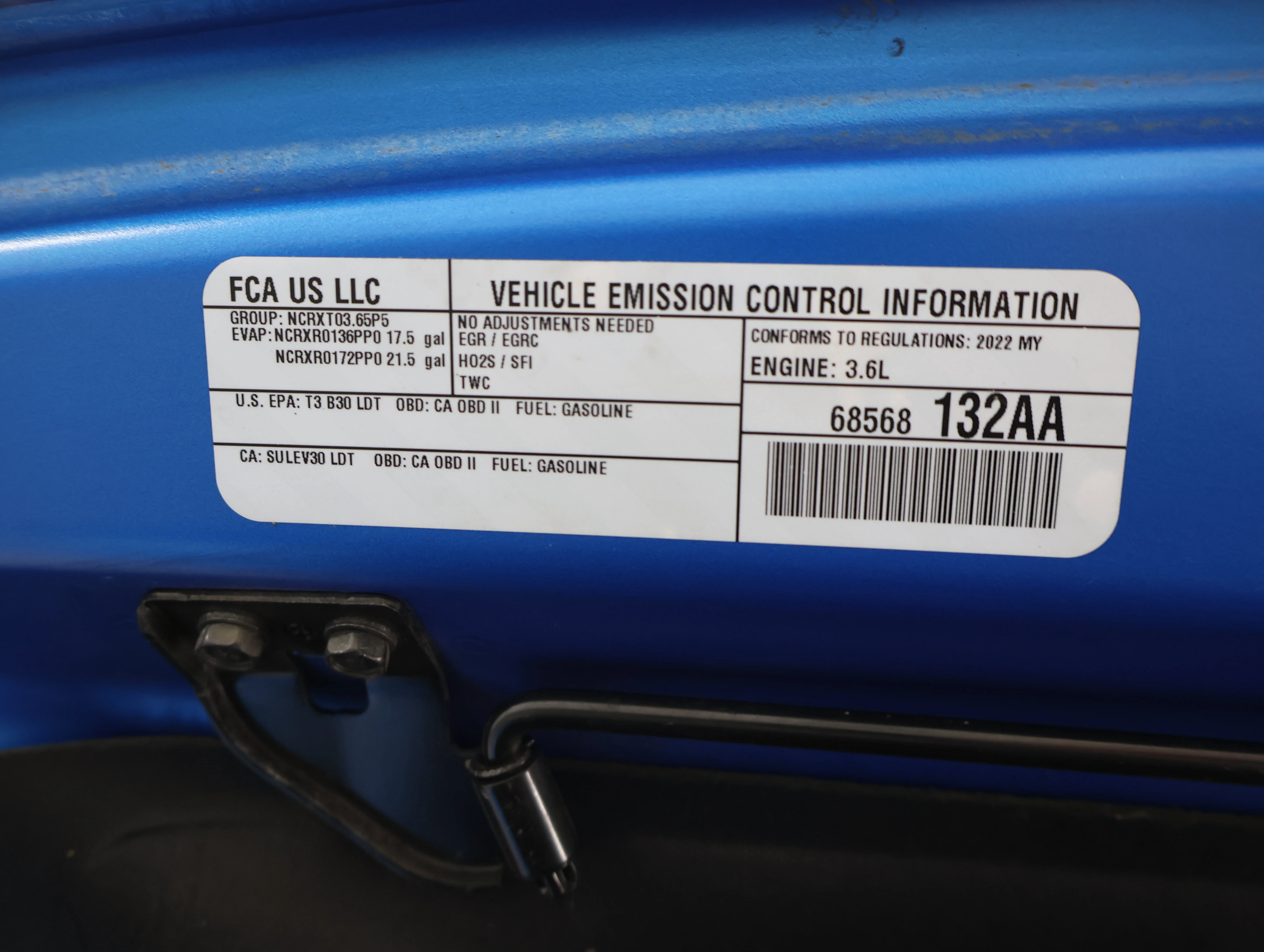 Used 2022 Hydro Blue Pearlcoat Jeep Unlimited Sahara image 18