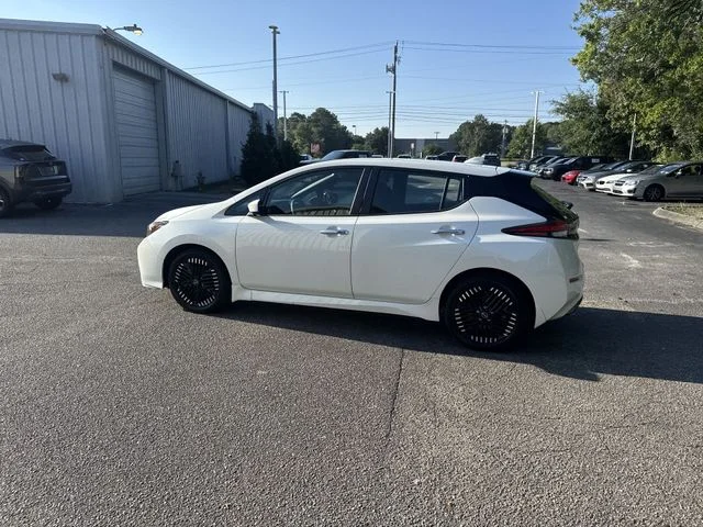 Used 2024 White Nissan SV Plus image 8