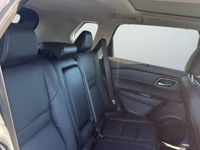 Used 2021 Gray Nissan SL image 24