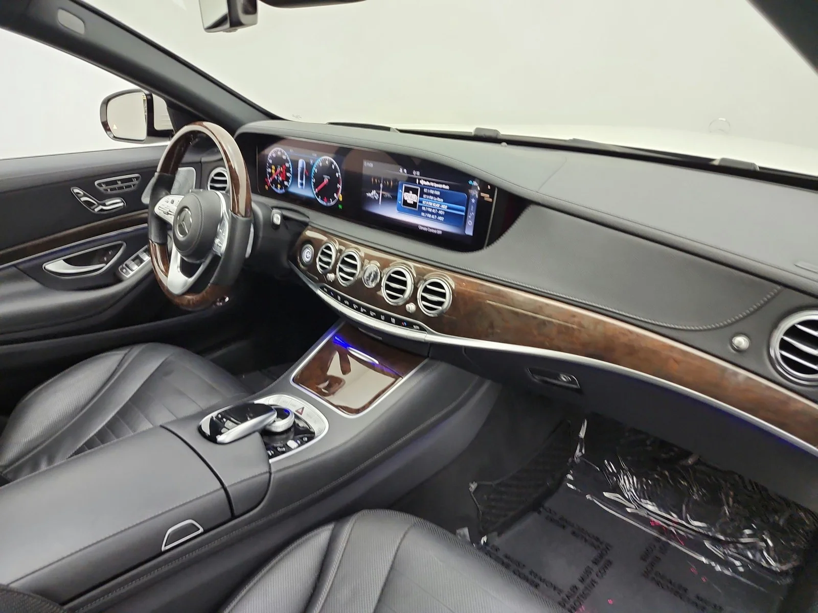 Used 2020 designo Diamond White Mercedes-Benz S 560 Sedan image 22