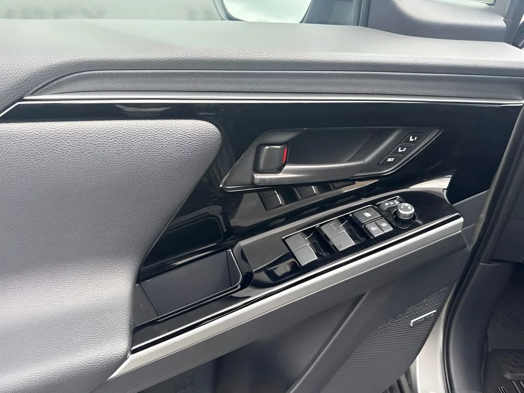 Used 2025 Black Subaru Limited image 24