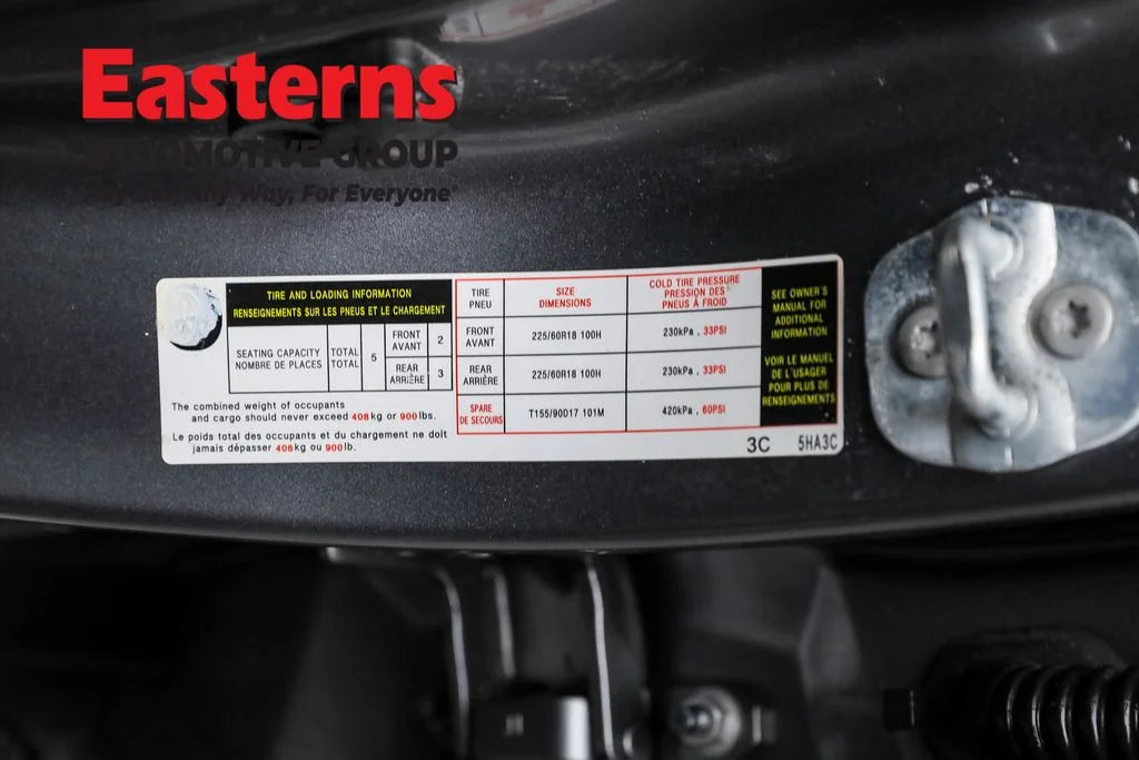 Used 2016 Gray Nissan SL image 31