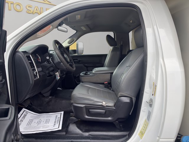 Used 2017 Bright White Clearcoat Ram Tradesman image 9