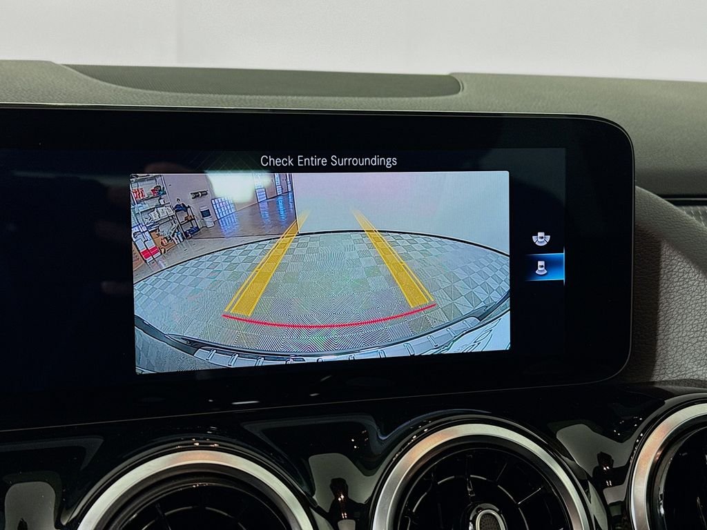 Used 2022 Black Mercedes-Benz GLA 250 image 15