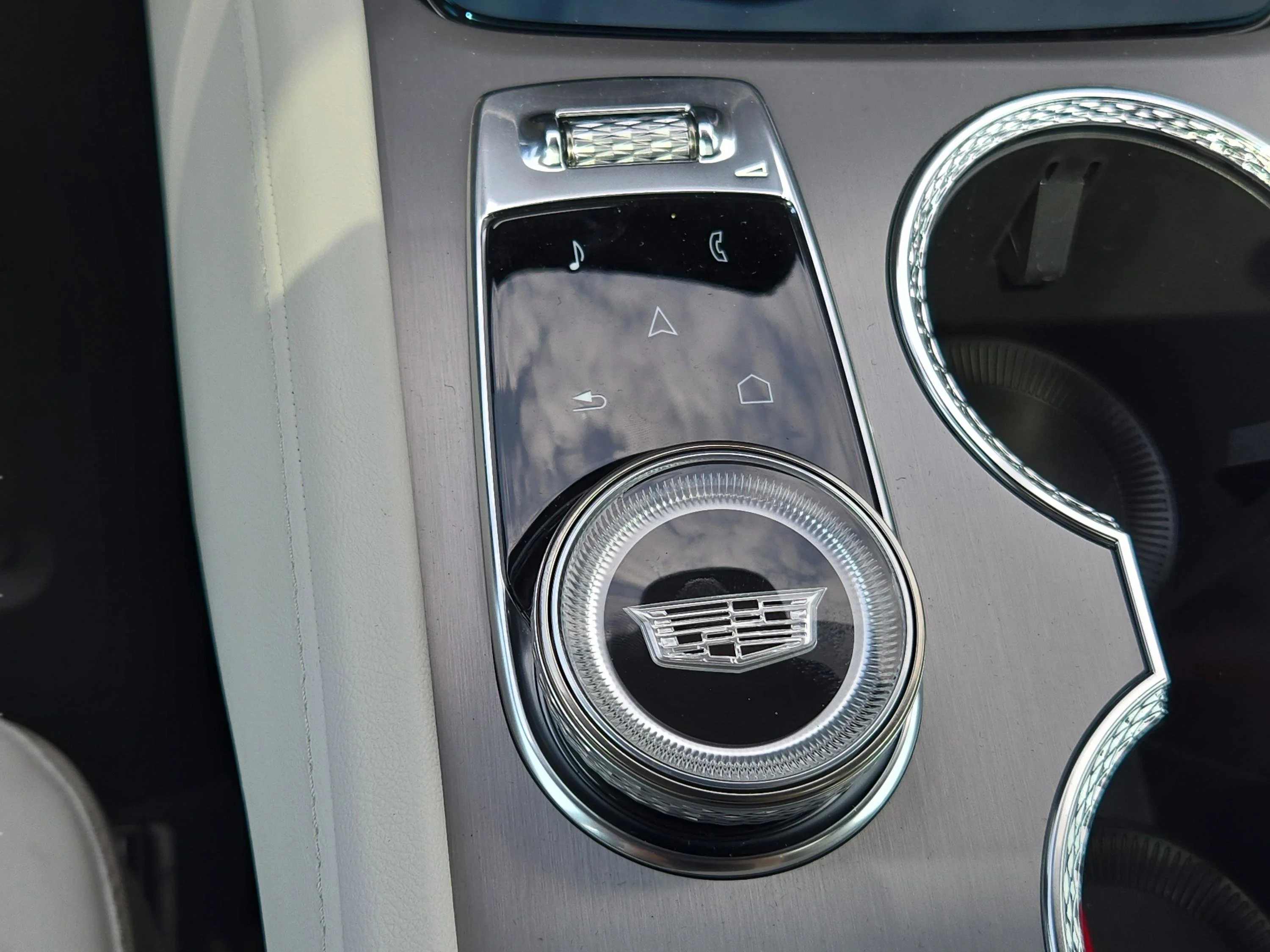 2026 Cadillac VISTIQ Sport - Photo 30