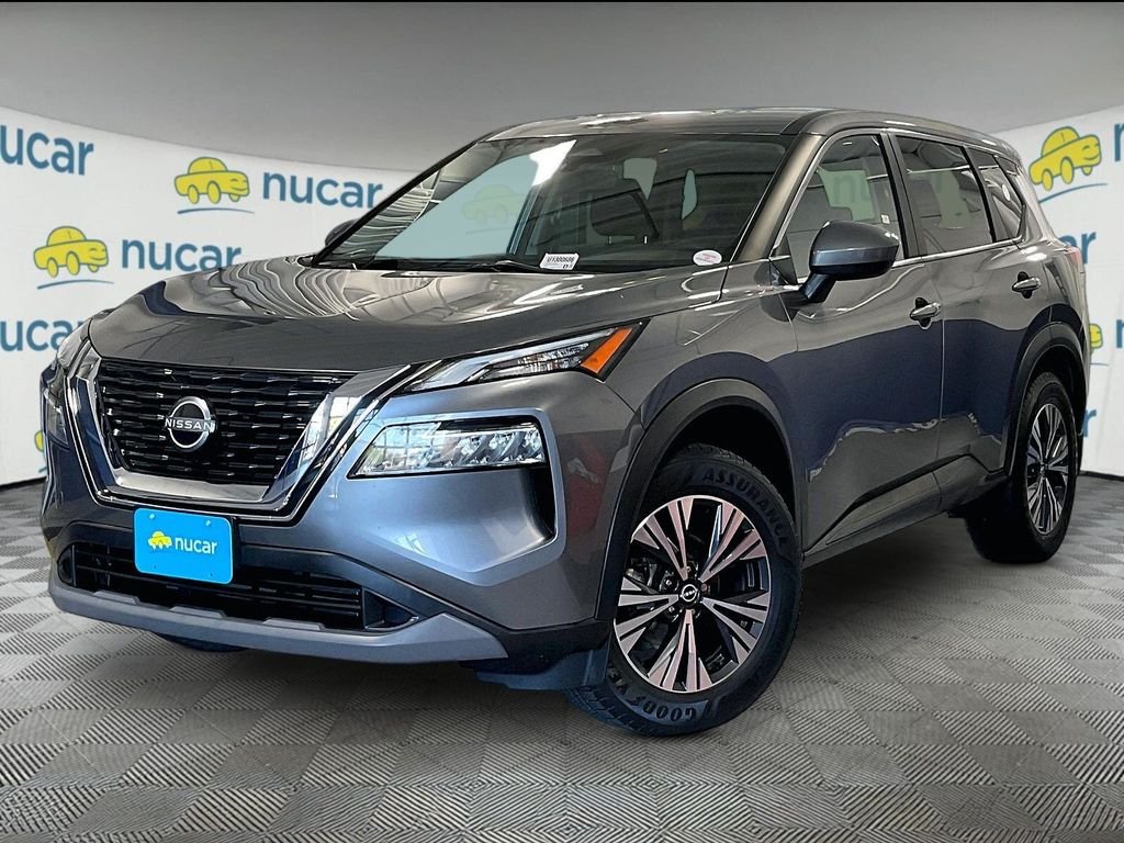 Used 2023 Gray Nissan SV image 3