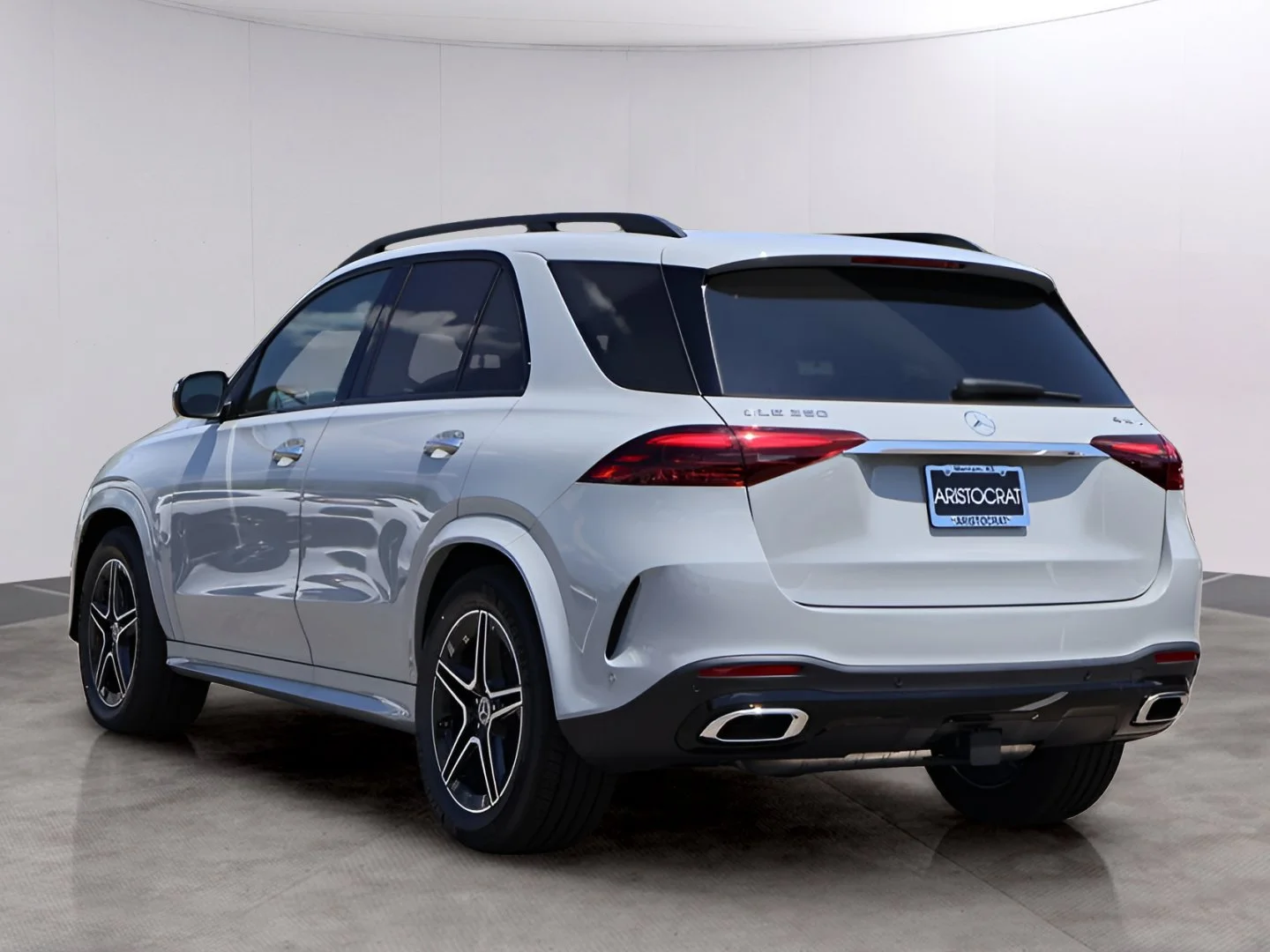 New 2026 MANUFAKTUR Alpine Gray Mercedes-Benz GLE 350 image 5