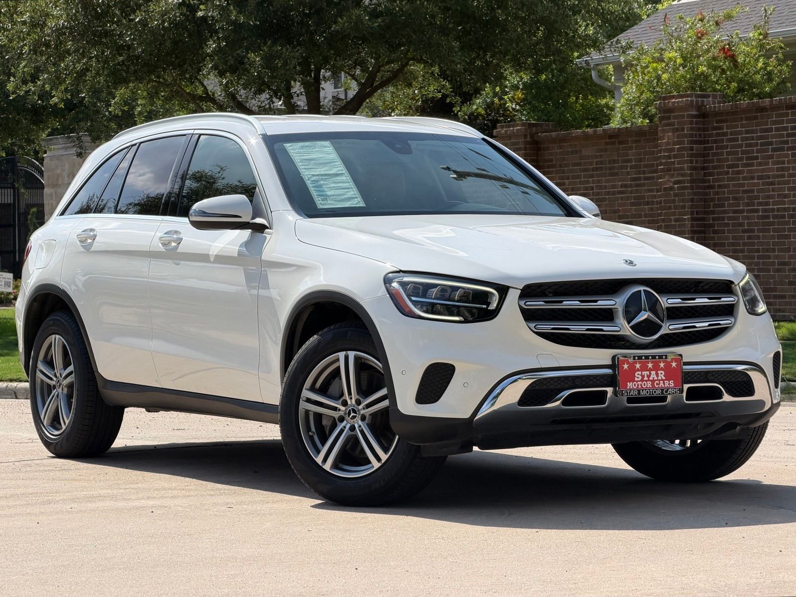 Certified Used 2021  Mercedes-Benz GLC 300 image 1