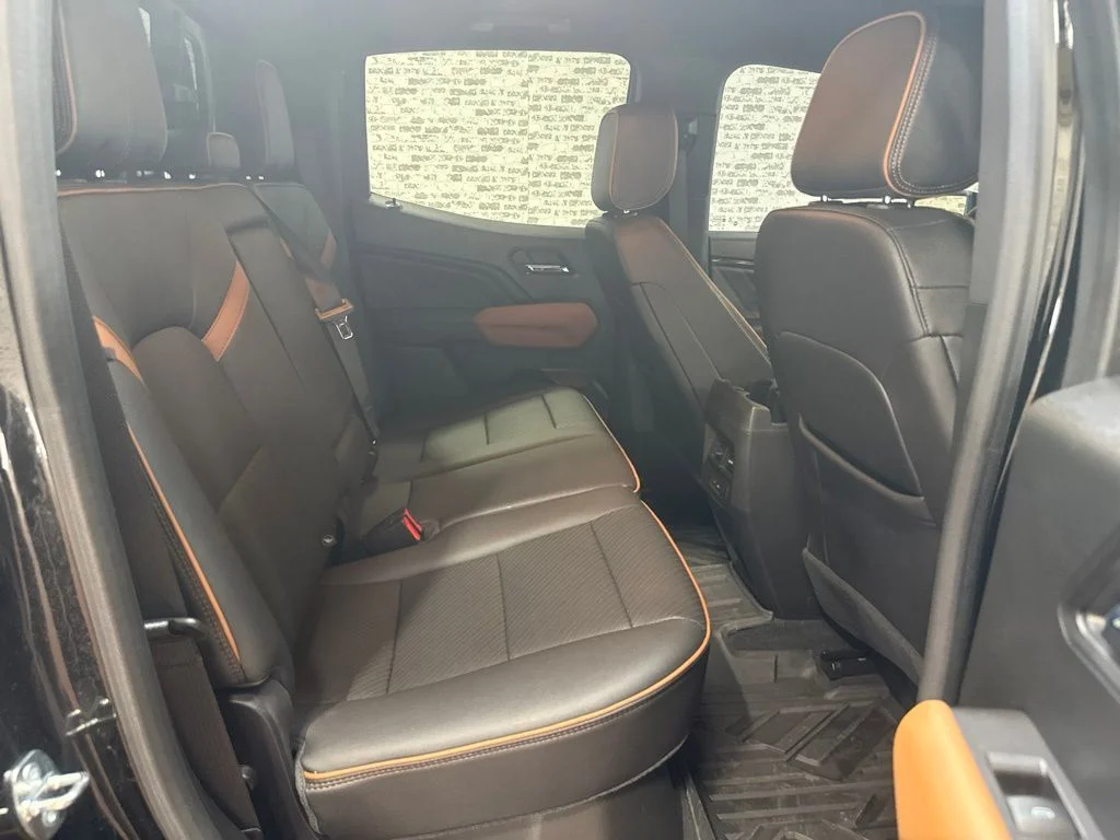 Used 2023 Onyx Black GMC AT4 image 12