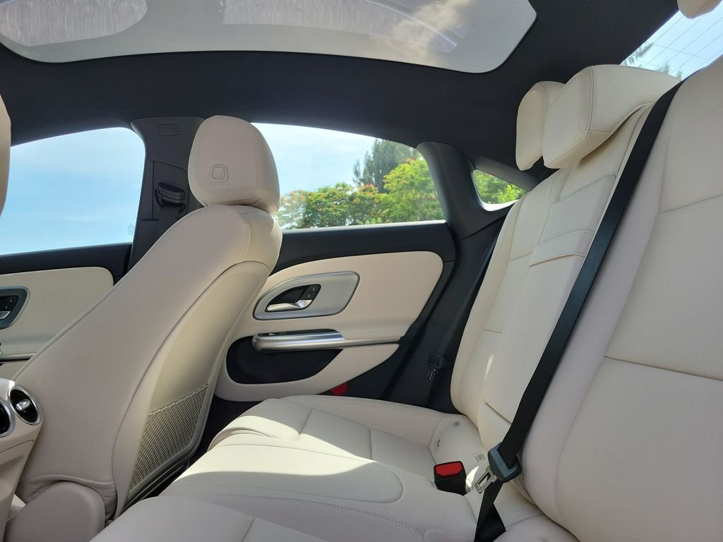 New 2027 Polar White Mercedes-Benz CLA 220 image 10