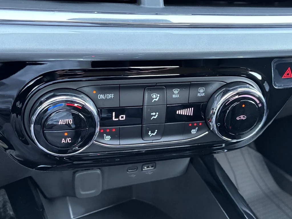 New 2026 Summit White Chevrolet LT image 19