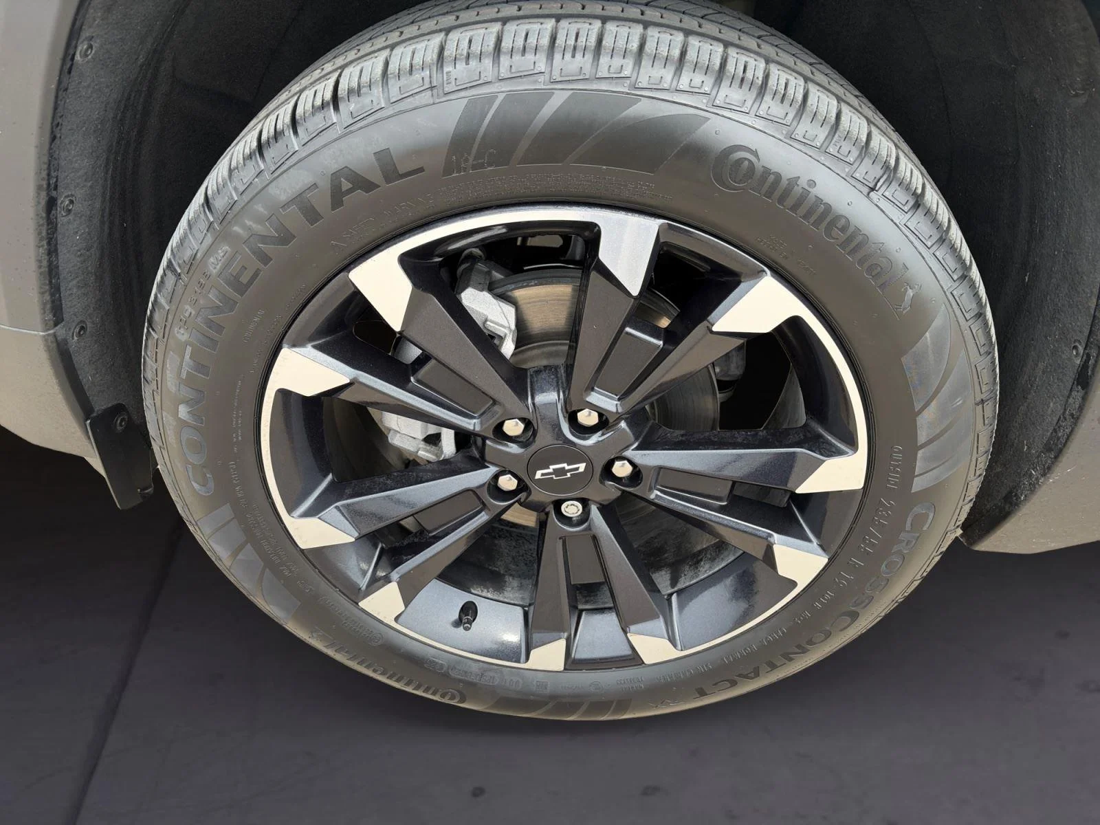 Used 2026 Sterling Gray Metallic Chevrolet FWD RS image 14
