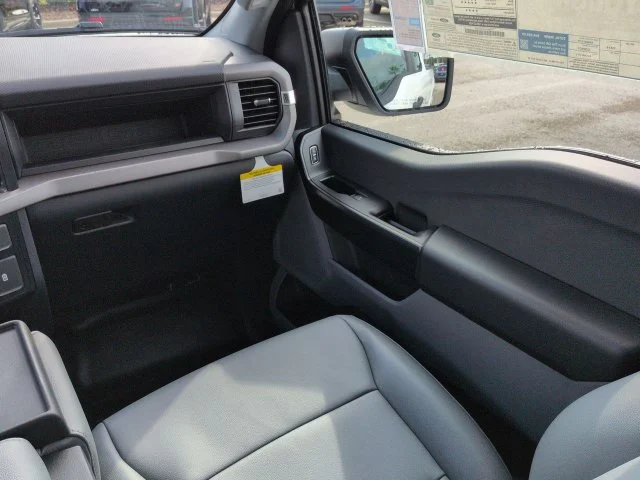 New 2026 Oxford White Ford XL image 17