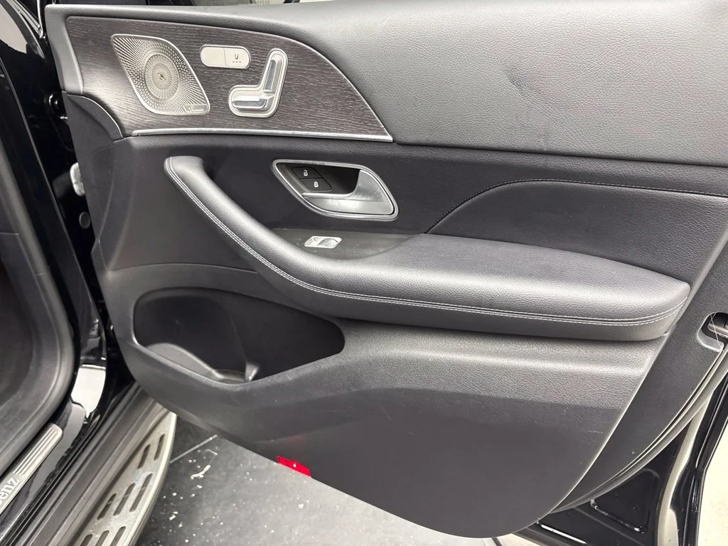Certified Used 2022 Black Mercedes-Benz GLE 350 image 23