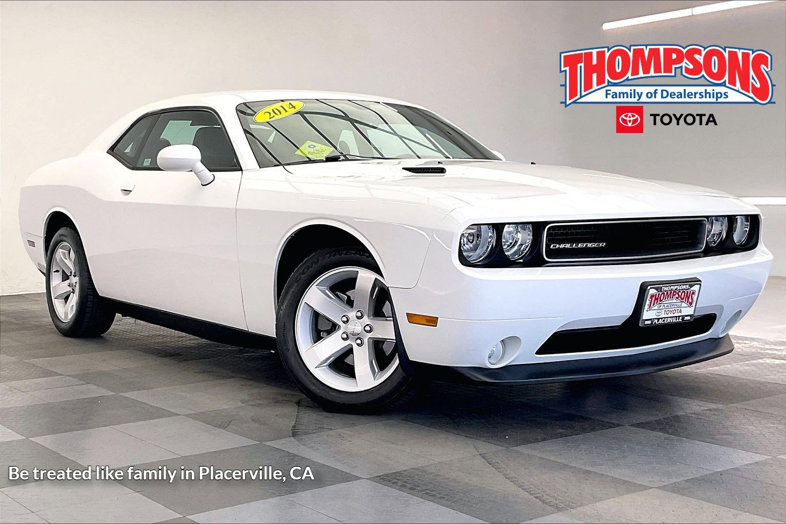2014 Dodge Challenger SXT's photo