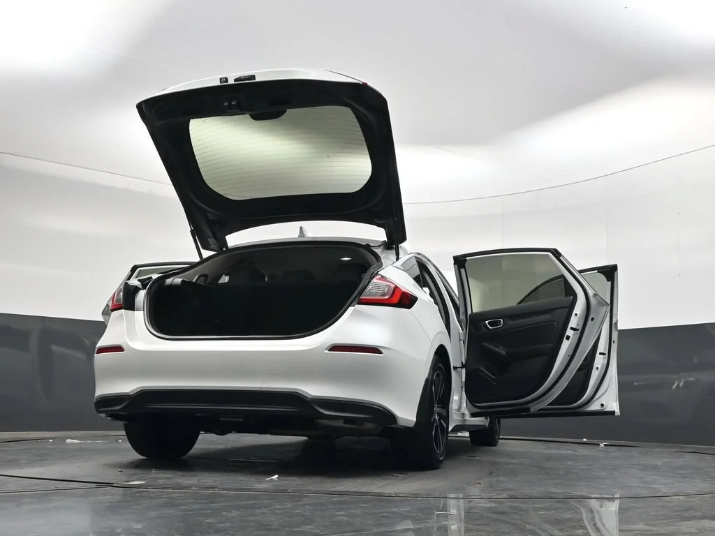 Used 2023 Platinum White Pearl Honda LX image 42