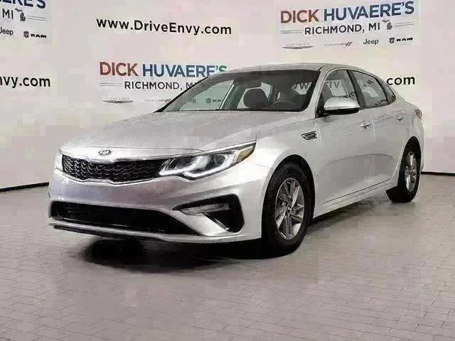 2020 Kia Optima LX AT's photo