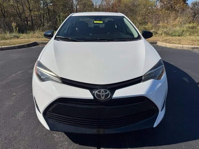 Used 2017 White Toyota L image 8