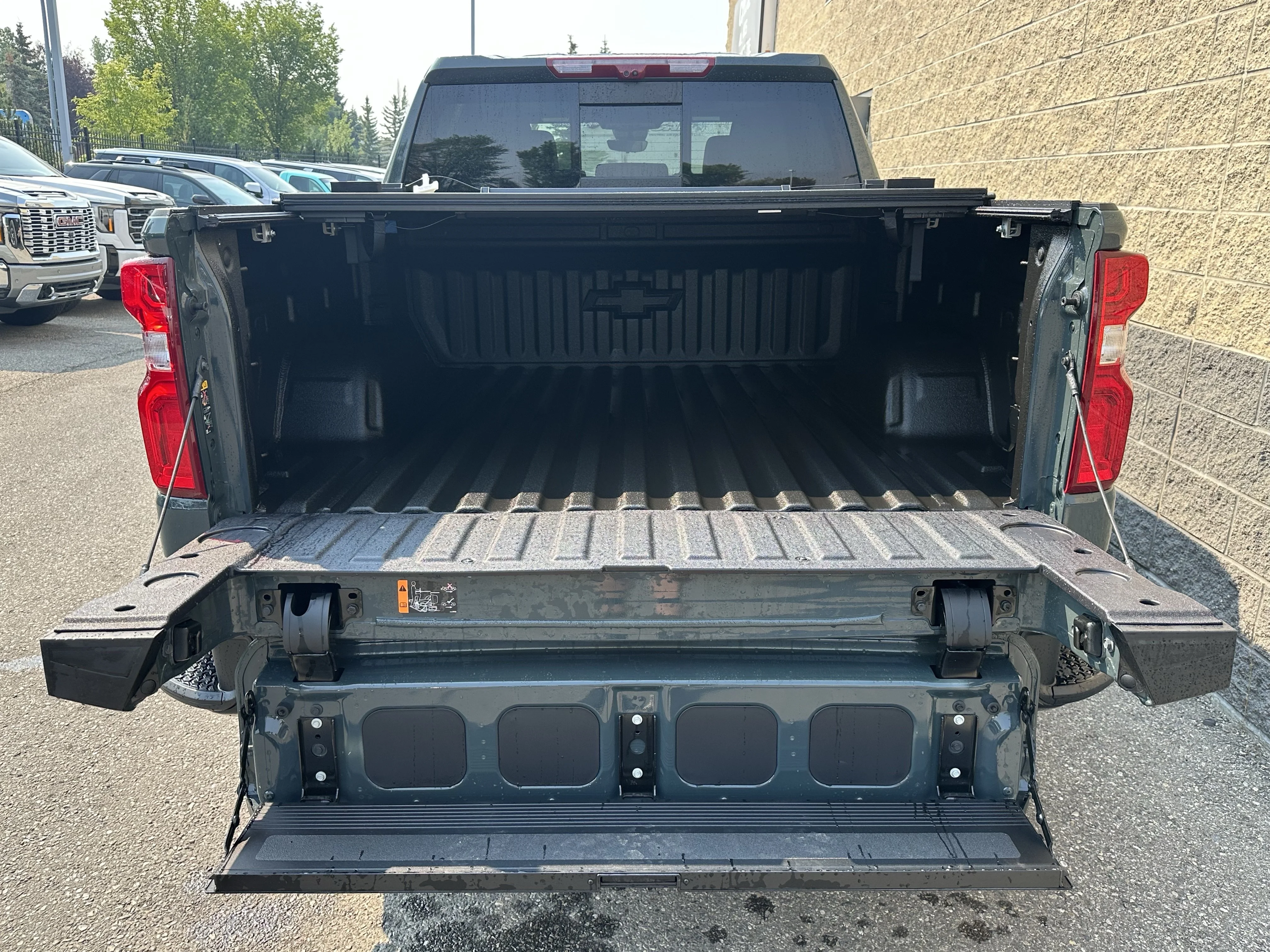 Certified Used 2026  Chevrolet ZR2 image 9