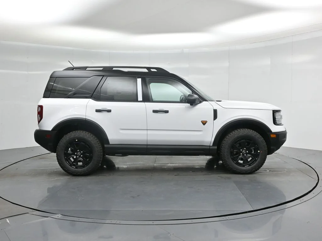 New 2026 Oxford White Ford Badlands image 28