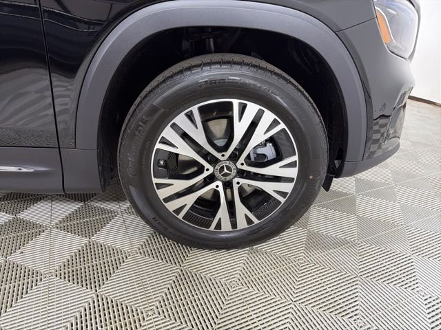 New 2026 Night Black Mercedes-Benz GLB 250 image 9