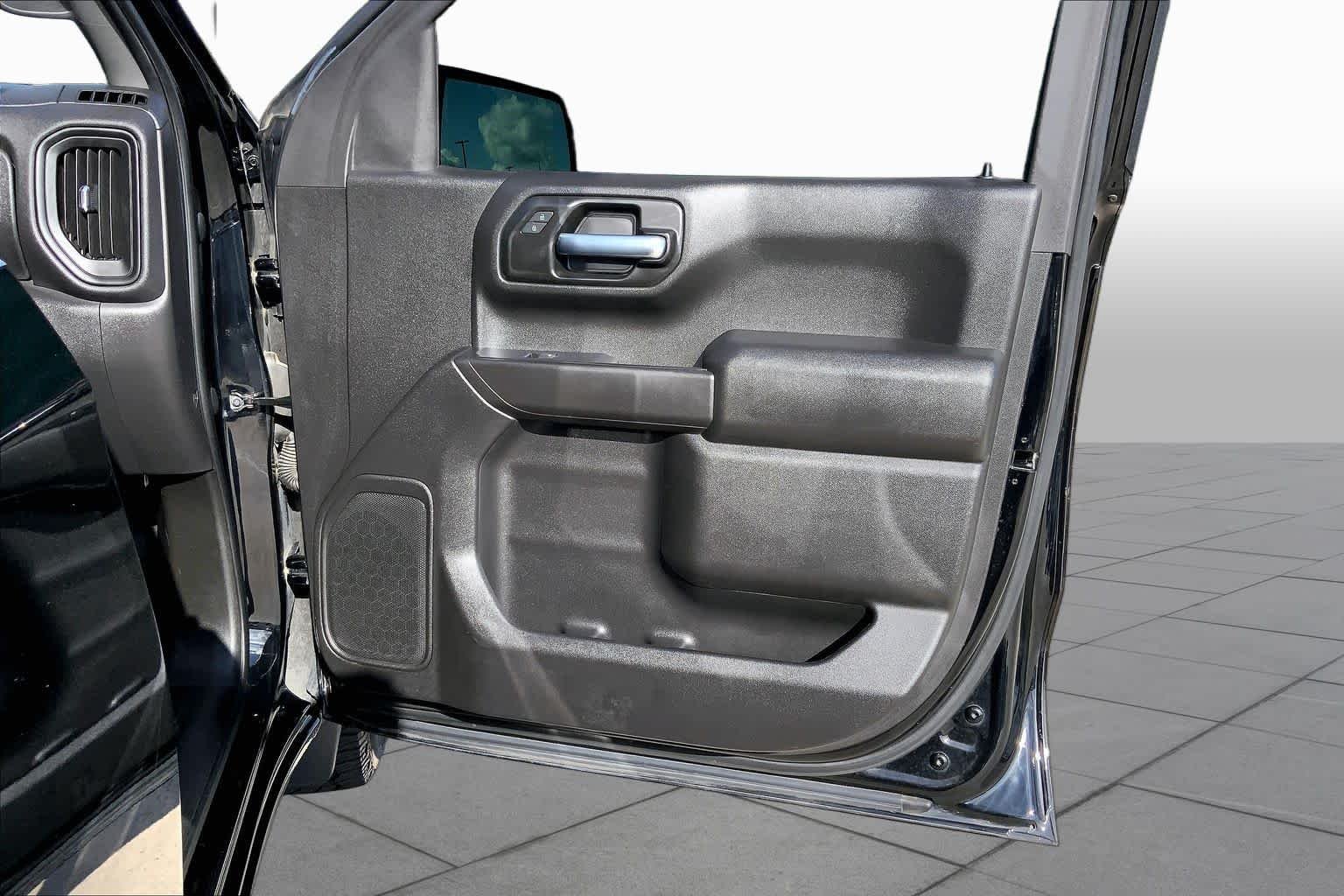 Used 2021 Black Chevrolet Custom image 22
