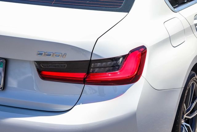 Used 2019 White BMW 330i image 8