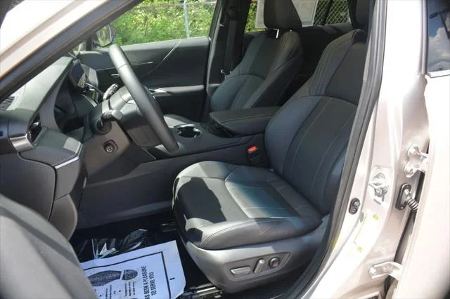 Certified Used 2023 TITANIUM GLOW Toyota  image 11