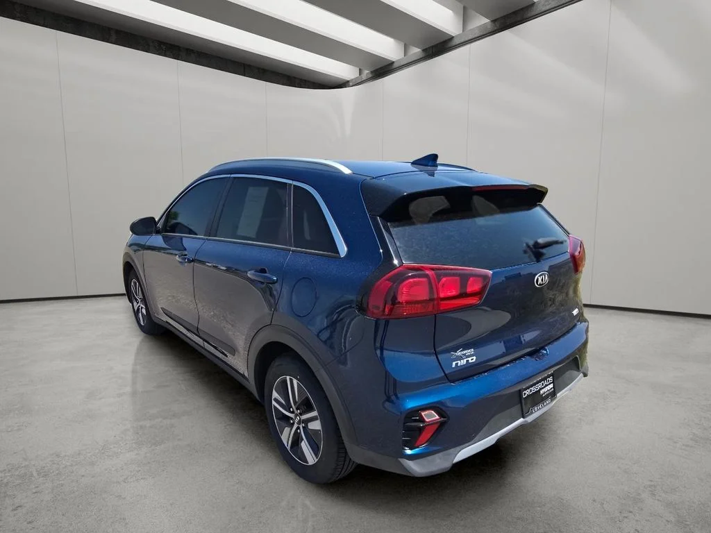 Used 2021 Deep Cerulean Kia LXS image 3