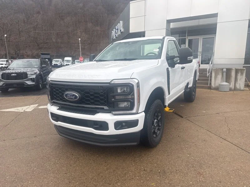 New 2026 Oxford White Ford F-350® XL image 3