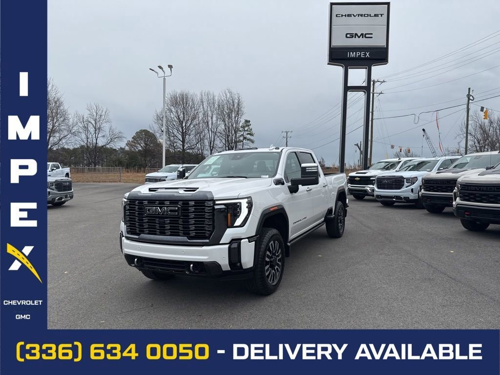 White Frost Tricoat 2024 GMC Sierra 3500HD Denali Ultimate Crew Cab 4WD Pickup Truck Four-Wheel Drive