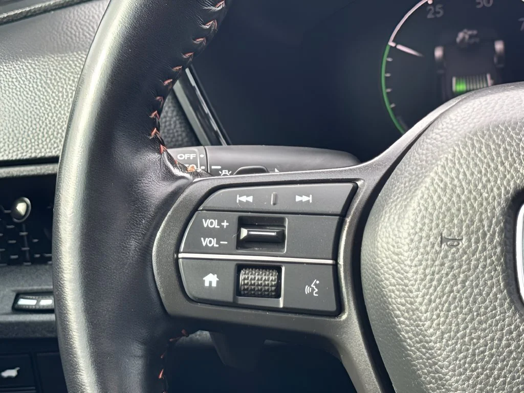 Used 2025  Honda Sport-L image 16