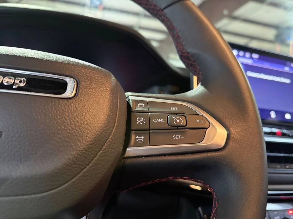 Used 2025 White Jeep Trailhawk image 25