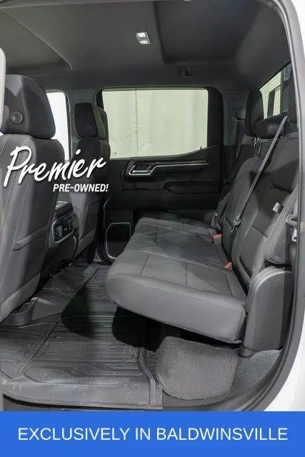 Used 2024 White GMC Elevation image 10
