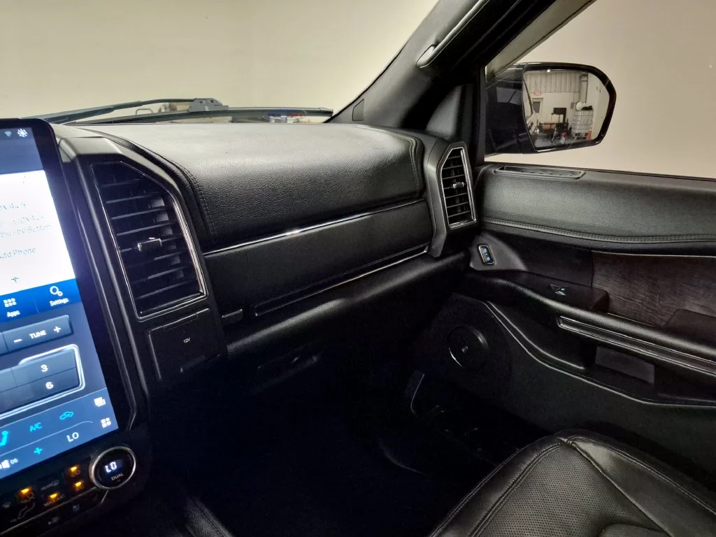 Used 2021 Magnetic Ford Limited image 23
