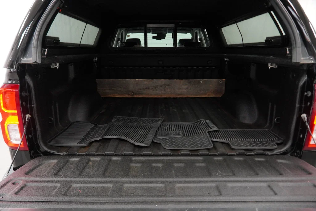 Used 2016 Black Chevrolet LTZ 2LZ image 35