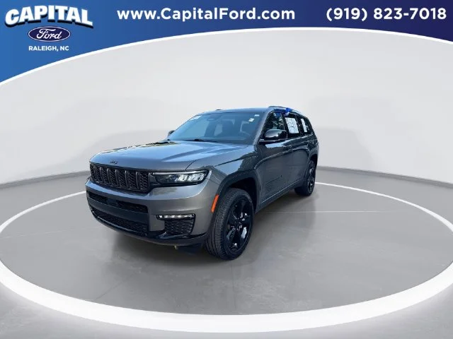 Used 2025 Gray Jeep Limited image 4