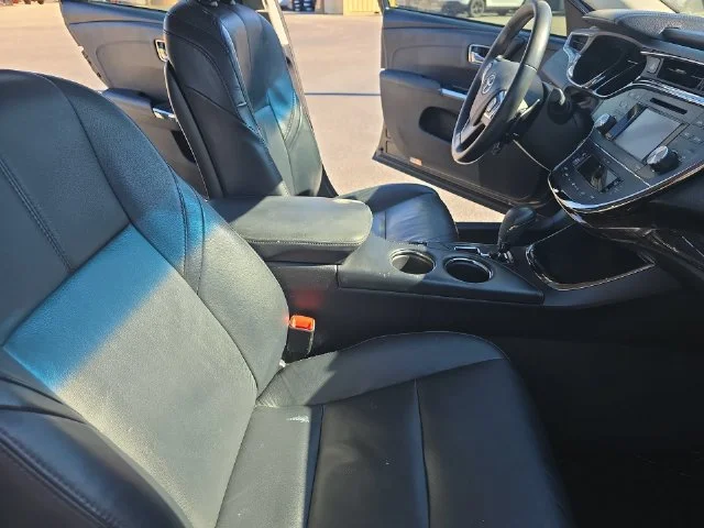Used 2013 Black Toyota XLE Touring image 11