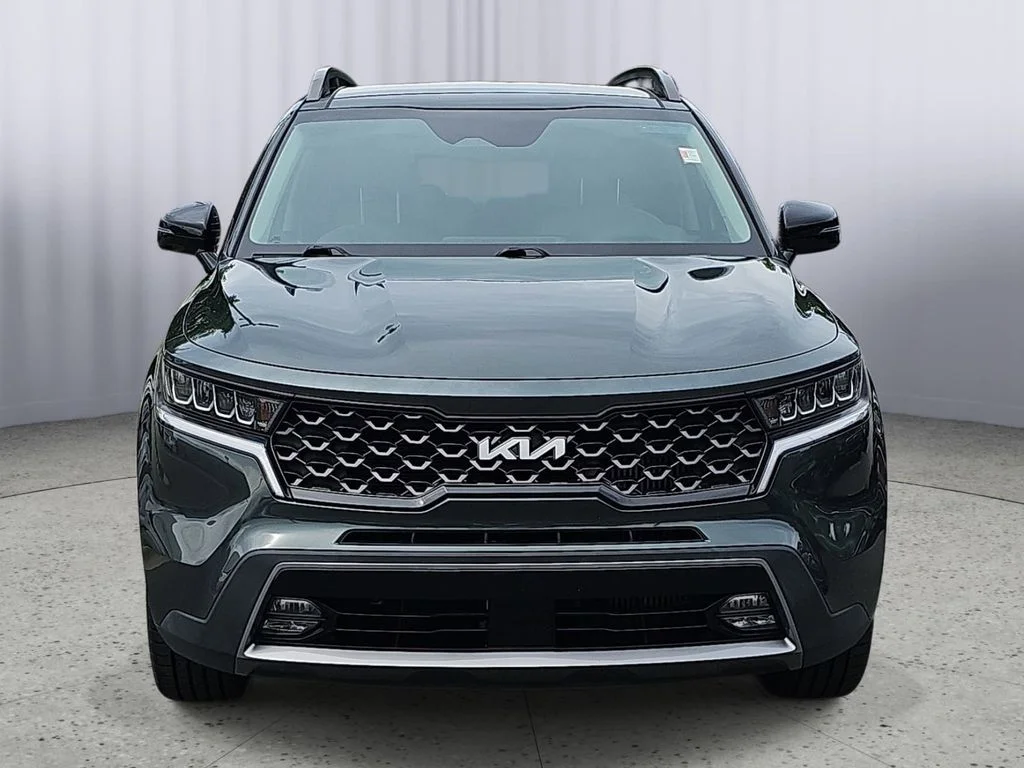 Used 2022 Green Kia X-Line EX image 8