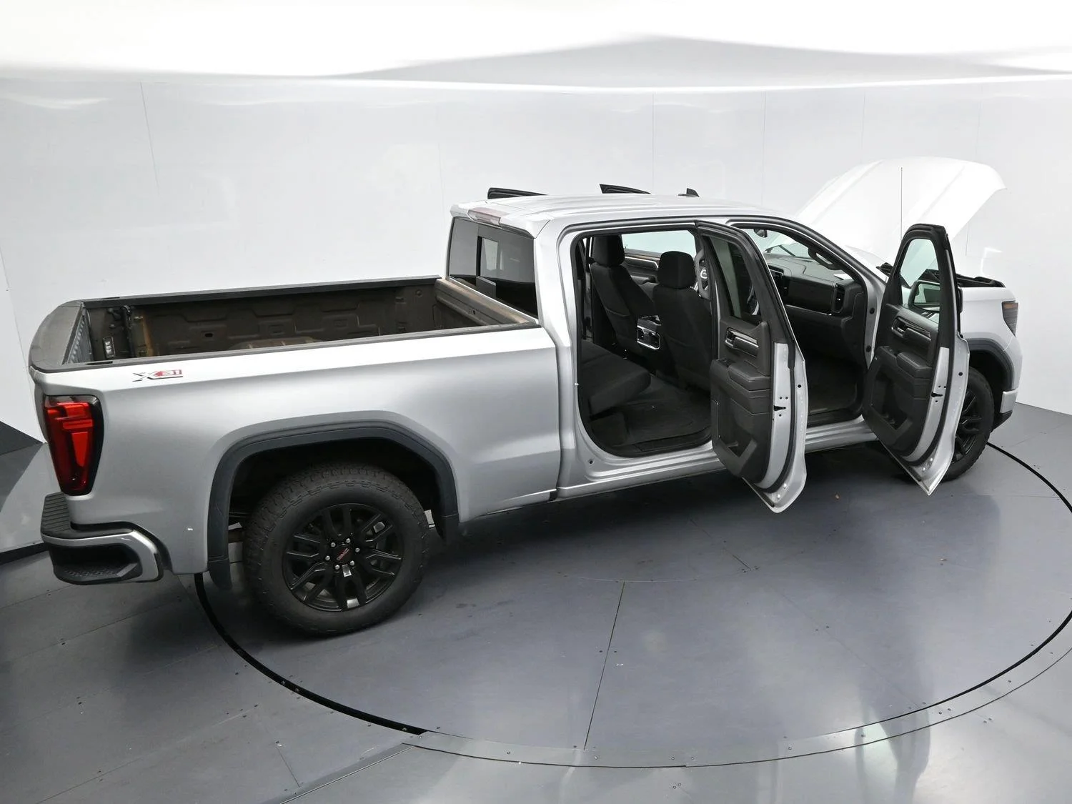 Used 2022 Quicksilver Metallic GMC Elevation image 39