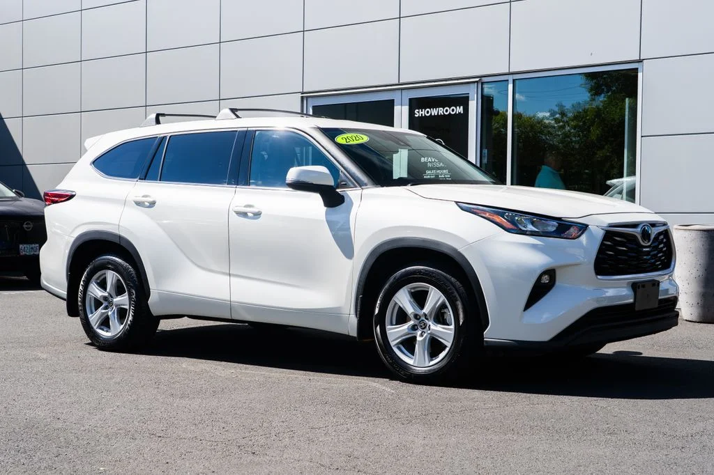 Used 2020 White Toyota LE image 1
