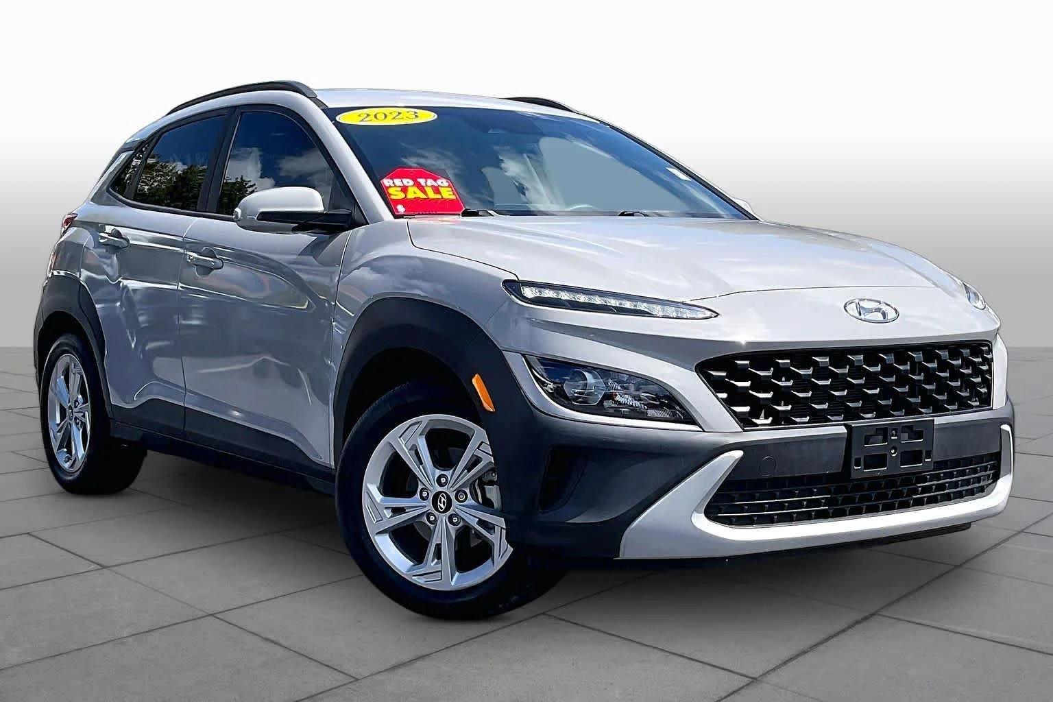 Used 2023 Cyber Silver Hyundai SEL image 4