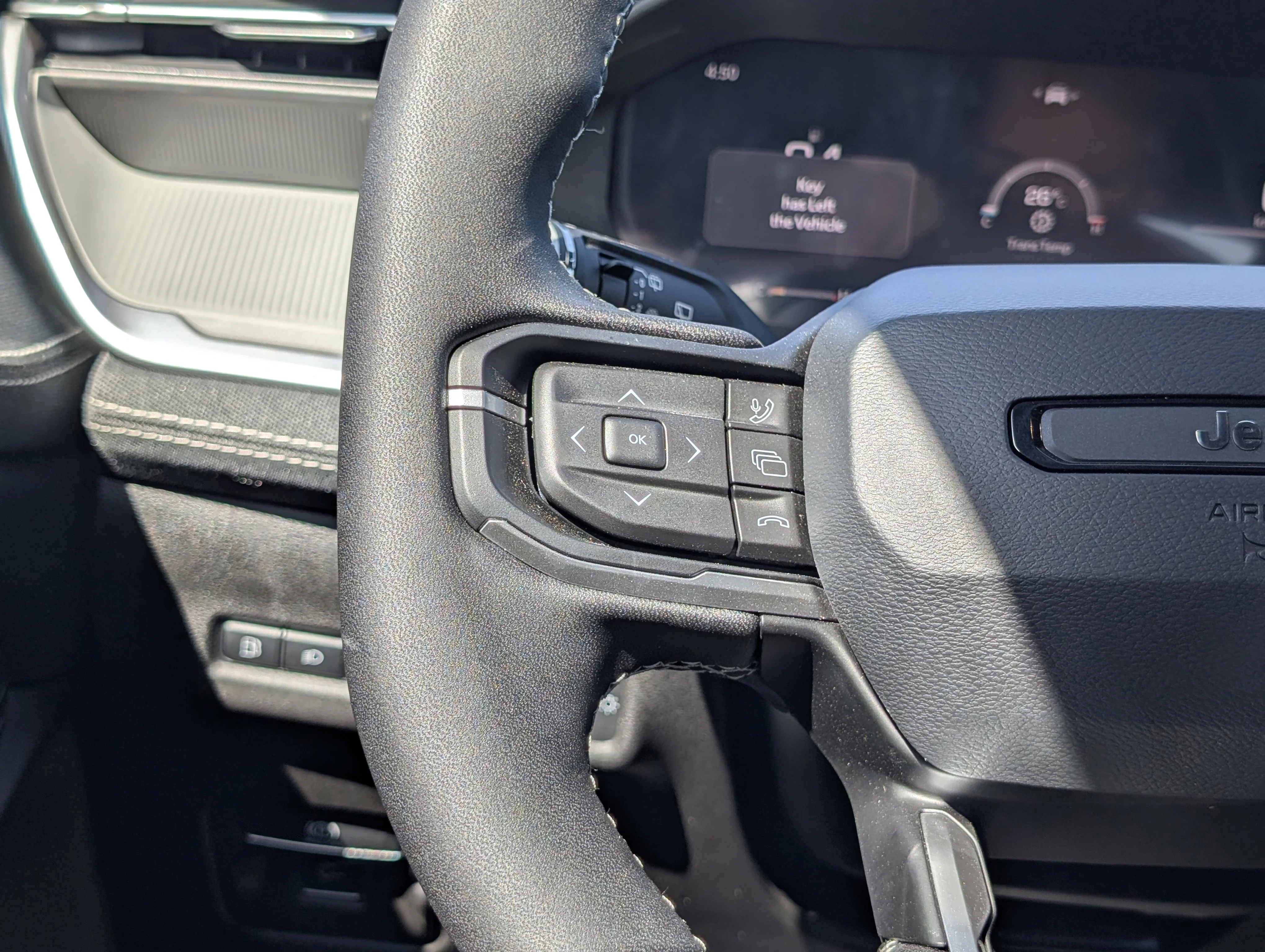New 2026 Diamond Black Crystal Pearl Jeep Laredo image 24